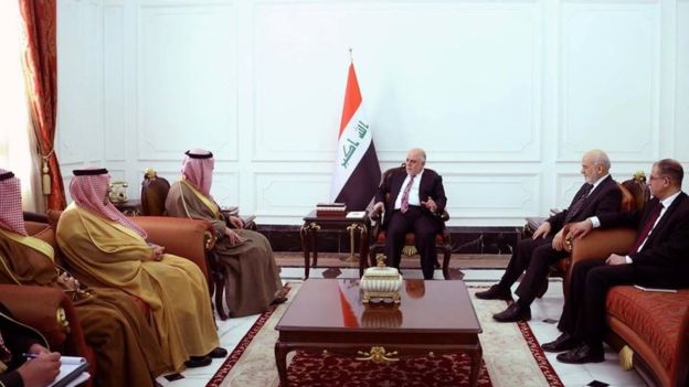 الجبير التقى خلال زيارته برئيس الوزراء العراقي حيدر العبادي ونظيره العراقي إبراهيم الجعفري.